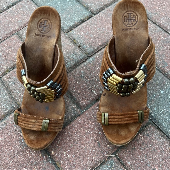 TORY BURCH 10.5 tan suede beaded wedge sandal - Picture 4 of 14